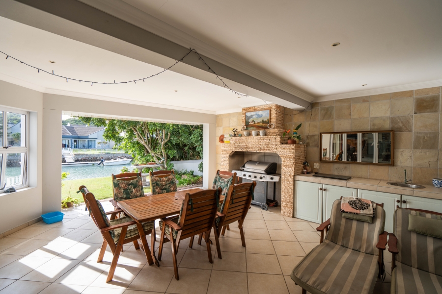 5 Bedroom Property for Sale in Royal Alfred Marina Eastern Cape